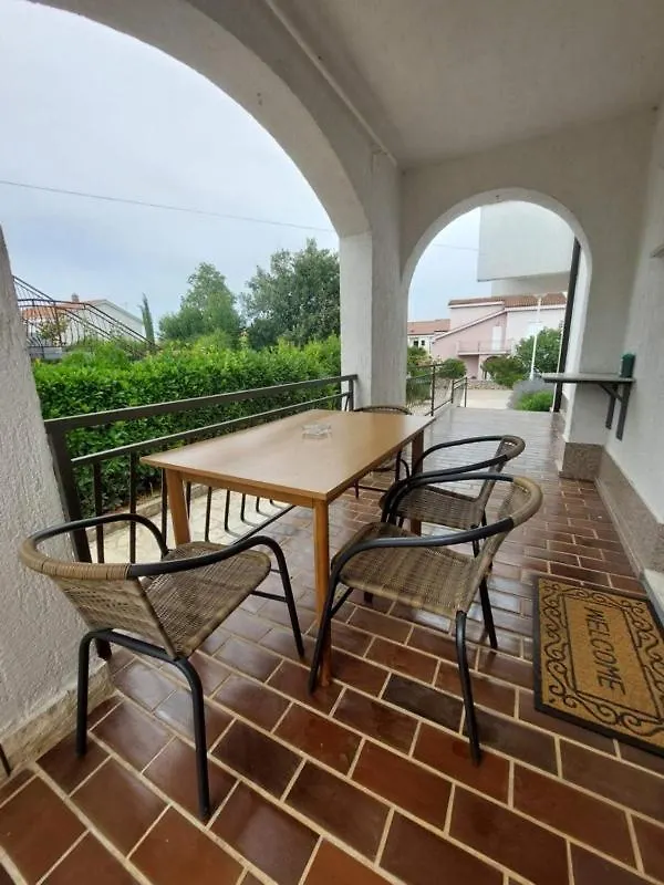 Apartments Haus Antica Malinska